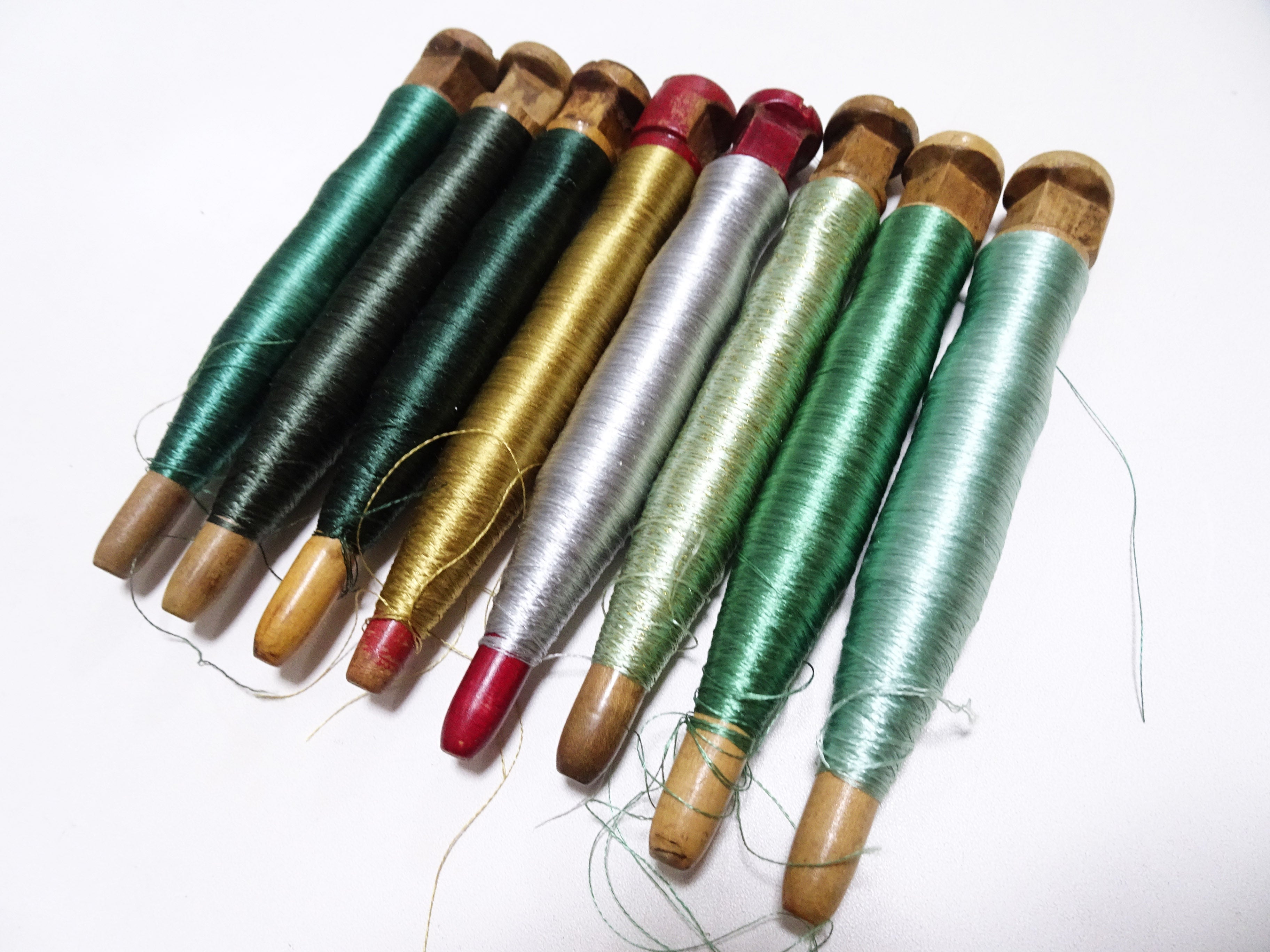 Japanese Vintage Wooden Spool & Silk Thread 8sets Embroidery 18592