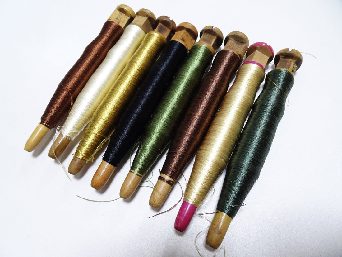 Japanese Vintage Wooden Spool & Silk Thread 8sets Embroidery 18593