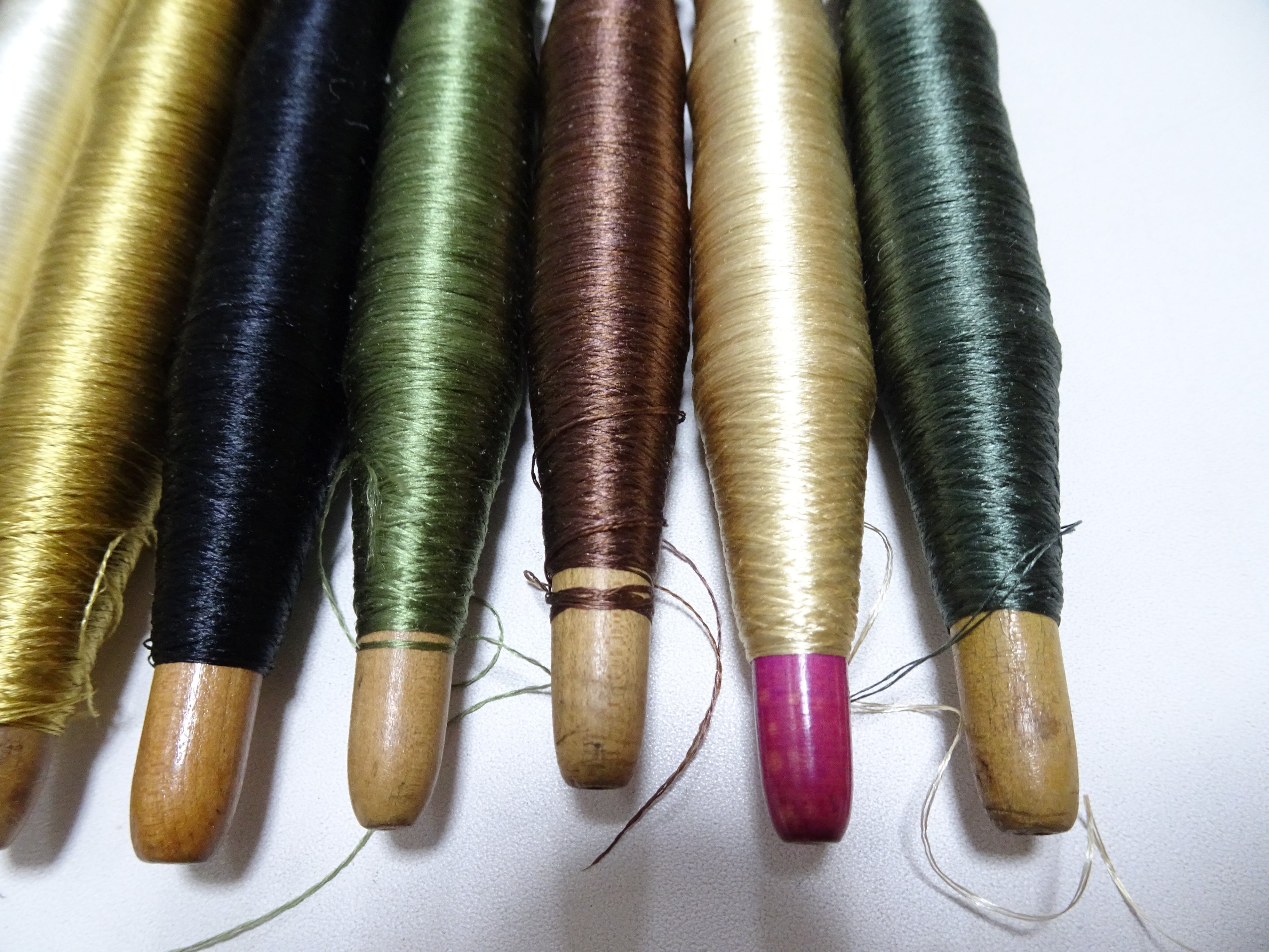 Japanese Vintage Wooden Spool & Silk Thread 8sets Embroidery 18593