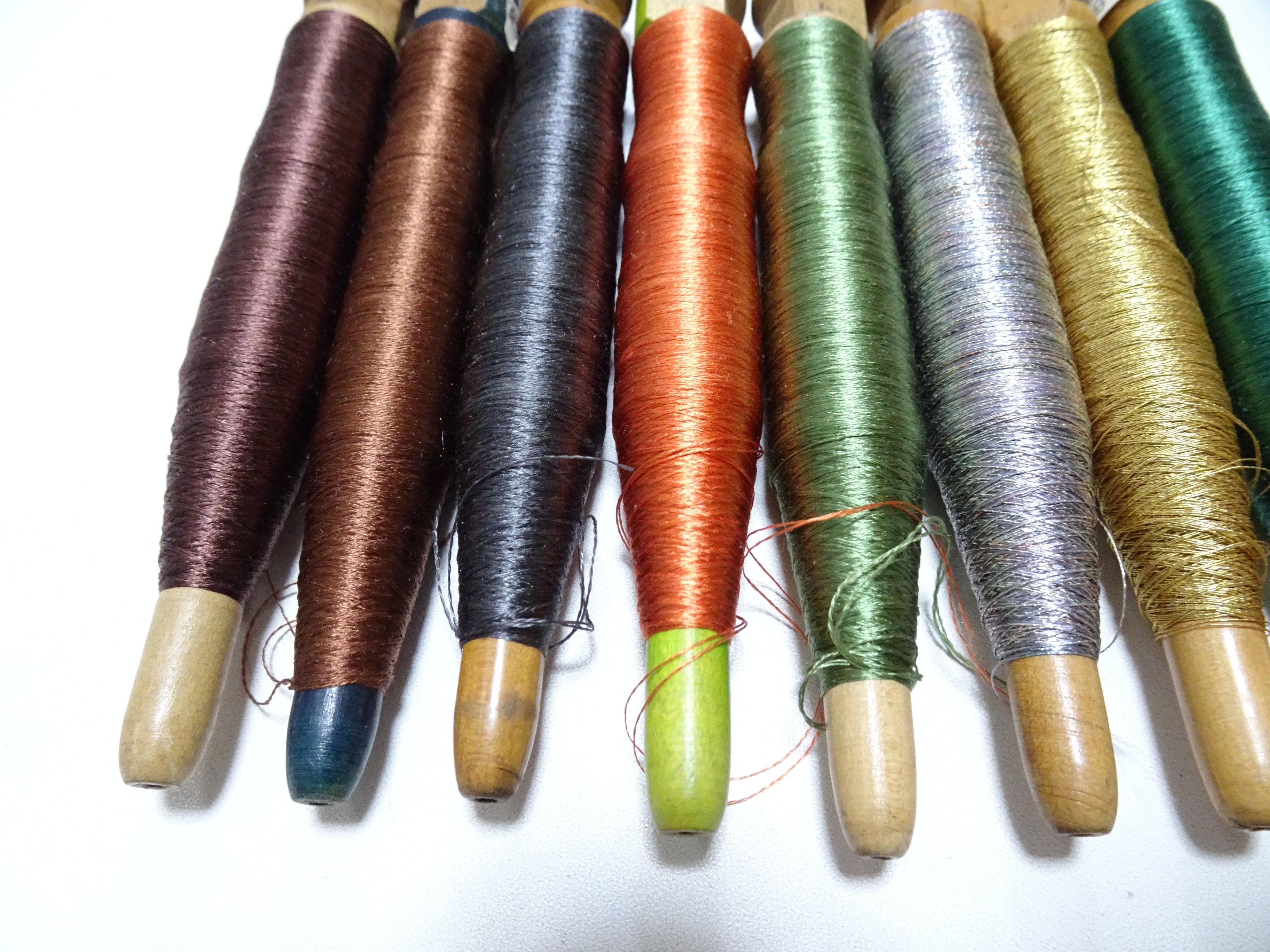 Japanese Vintage Wooden Spool & Silk Thread 8sets Embroidery 18594