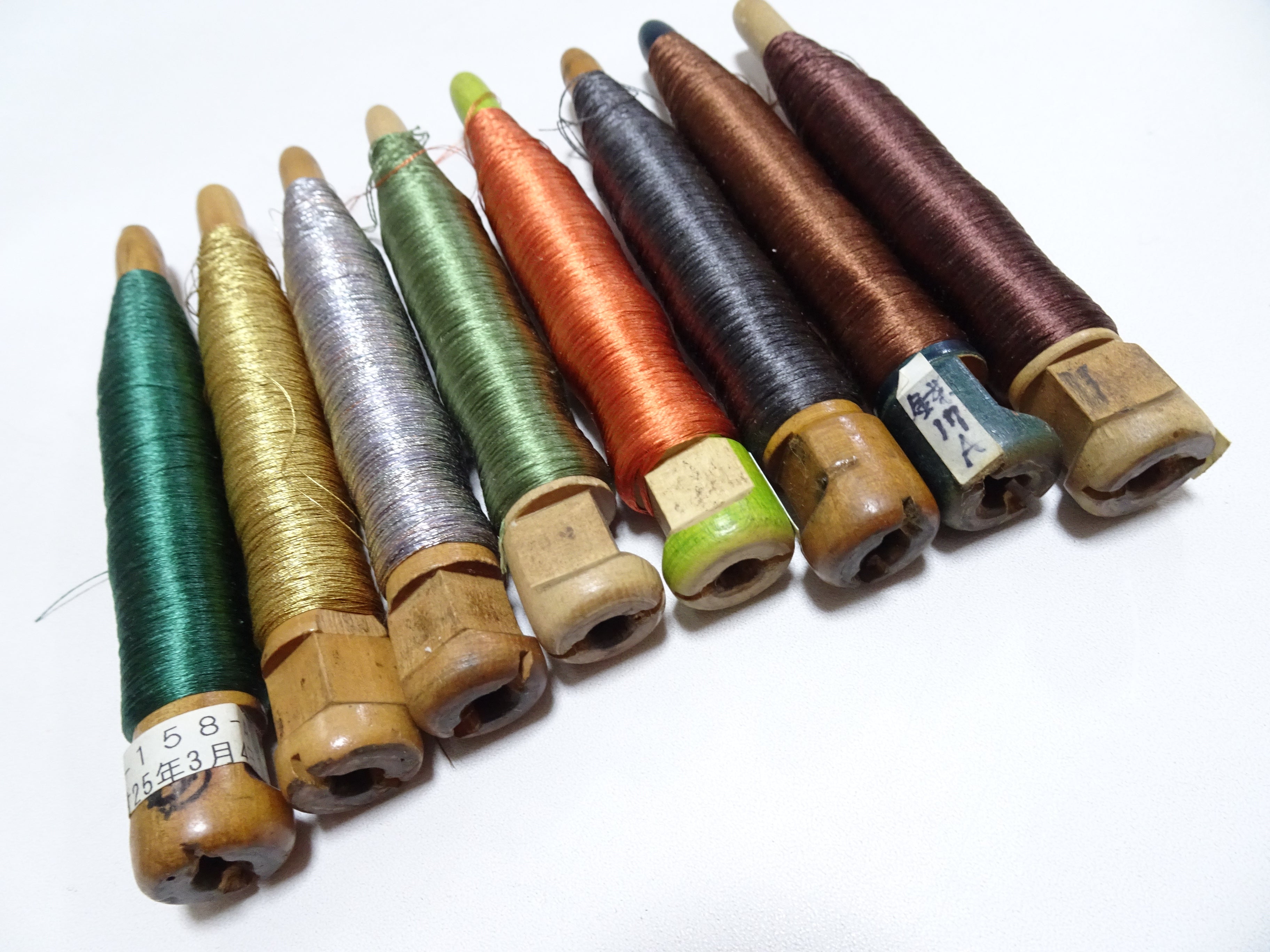 Japanese Vintage Wooden Spool & Silk Thread 8sets Embroidery 18594