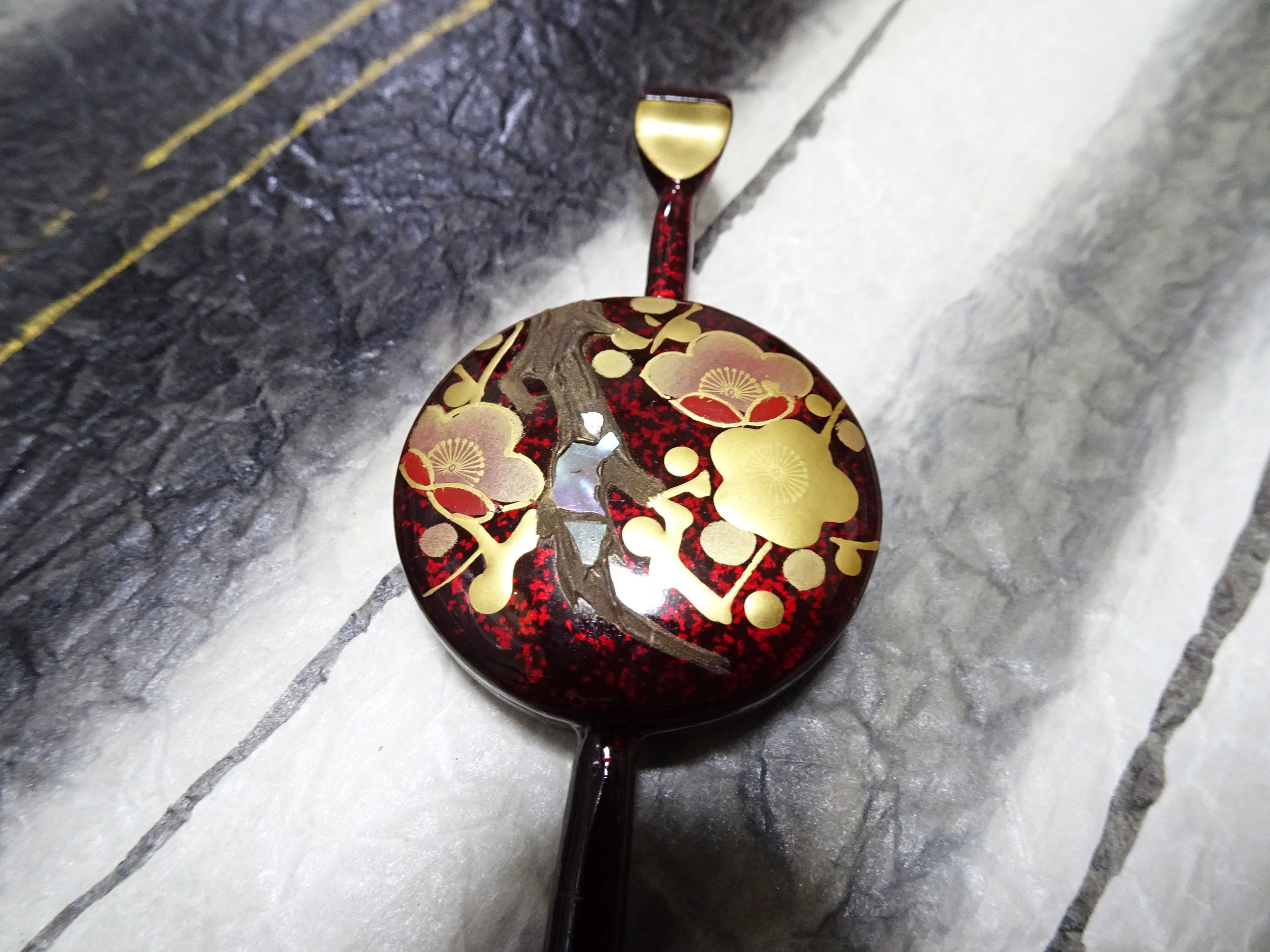 Japanese Vintage Wooden Kanzashi Urushi & Makie & Raden 13006