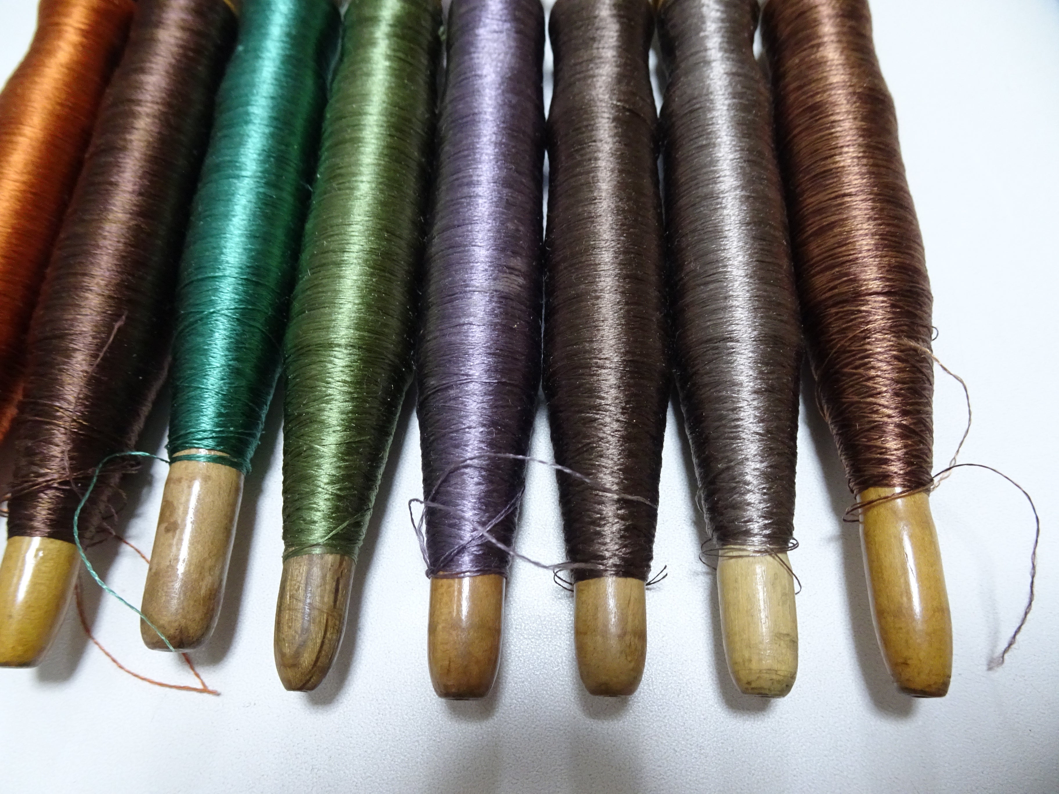 Japanese Vintage Wooden Spool & Silk Thread 8sets Embroidery 18596
