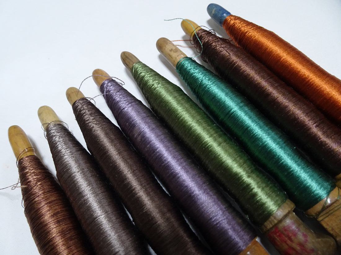 Japanese Vintage Wooden Spool & Silk Thread 8sets Embroidery 18596