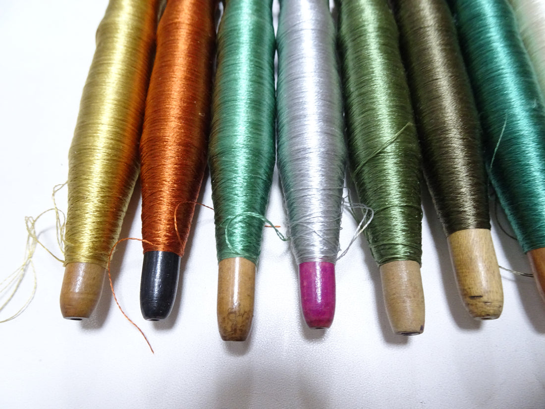 Japanese Vintage Wooden Spool & Silk Thread 8sets Embroidery 18597
