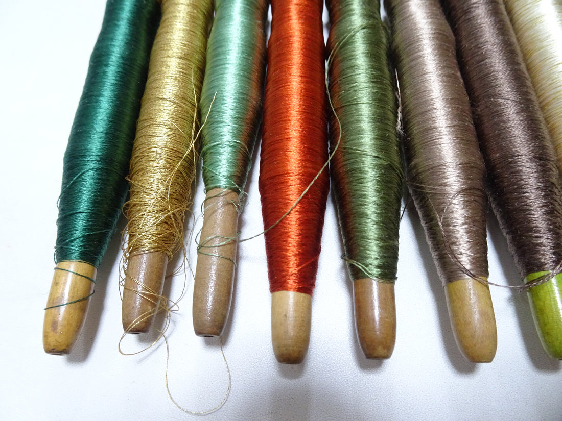 Japanese Vintage Wooden Spool & Silk Thread 8sets Embroidery 18598