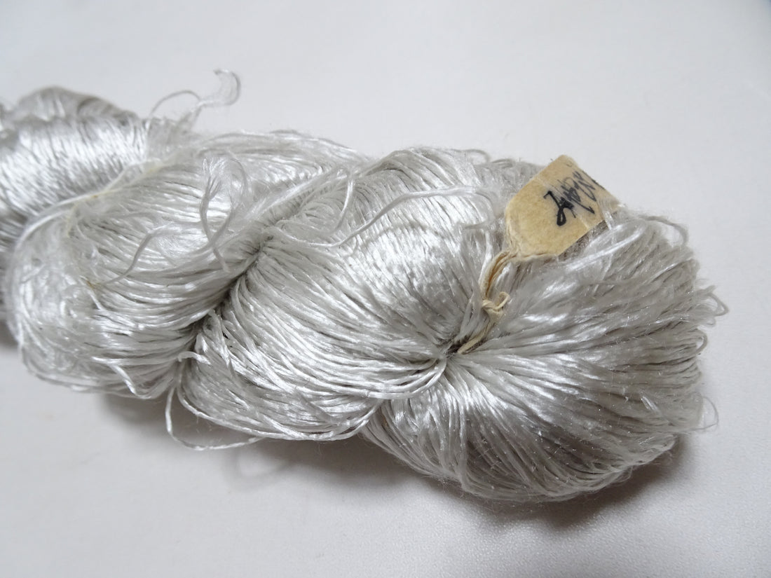 Japanese Vintage Twisted Silk Thread　Embroidery 18840