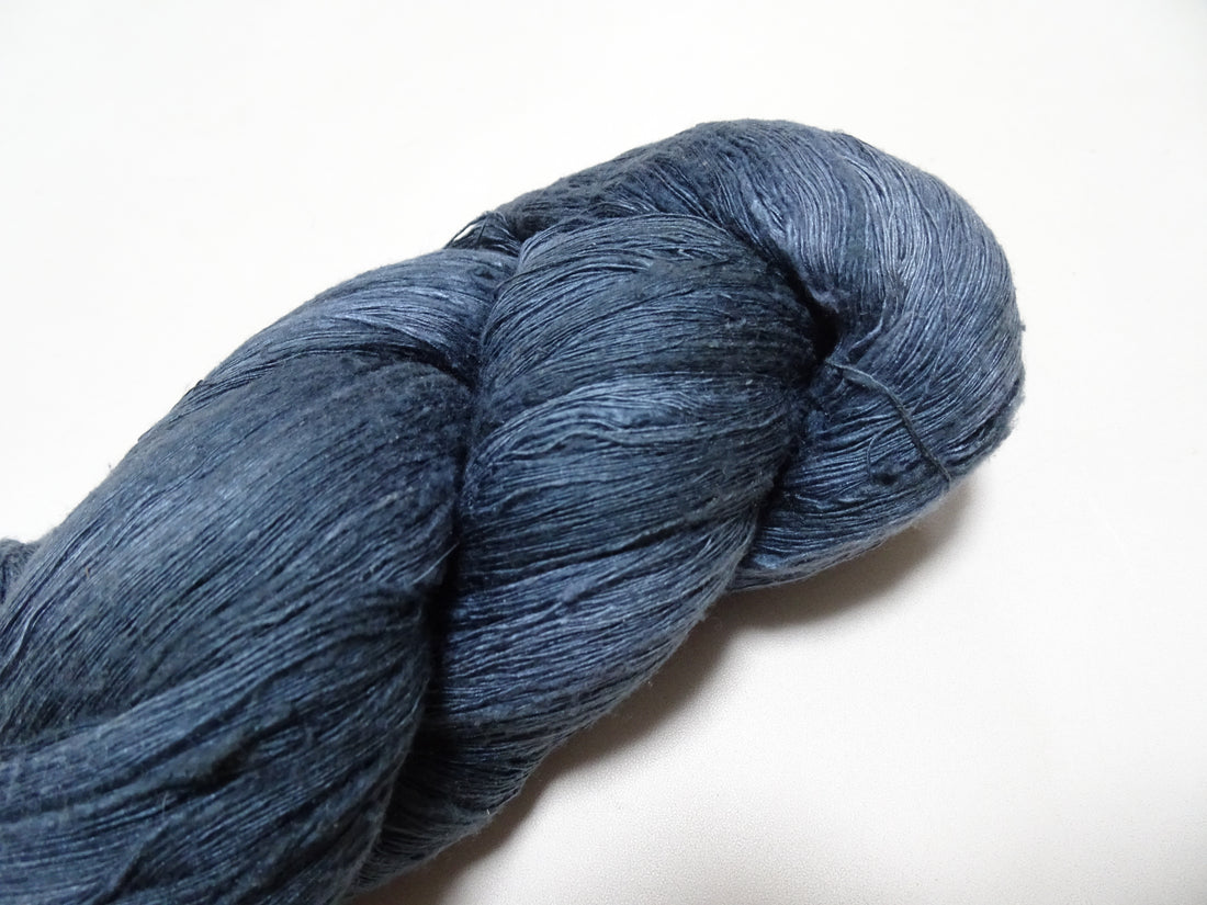 Japanese Vintage Tsumugi Silk Thread Indigo Dyeing Embroidery & Weaving 18921